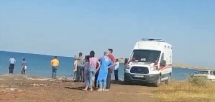 Can simidi ile Van Gölü’nde sürüklenen çocuğu jandarma kurtardı