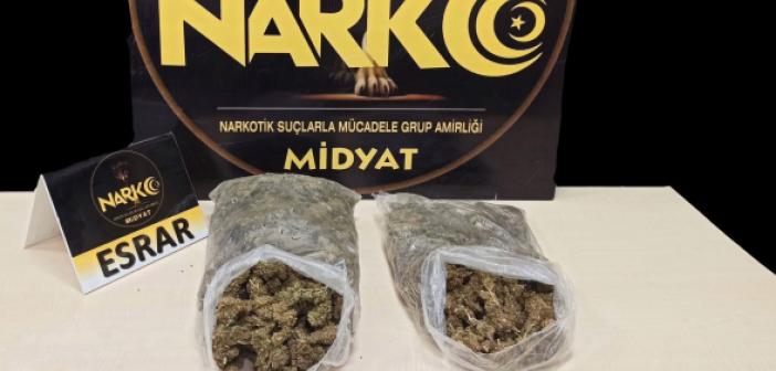 Midyat'ta 1.5 kilo esrar ele geçirildi