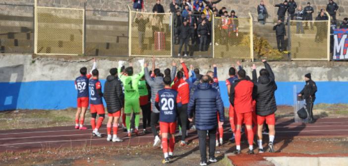 Mardinspor Bitlis'ten şen döndü