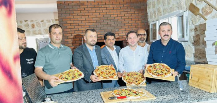 Kafro'da Turabdin Pizzeria törenle açıldı