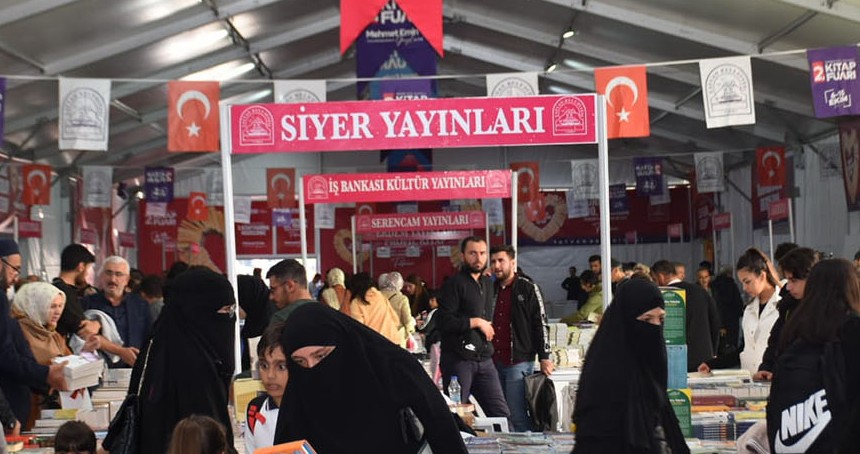 Tatvan Doğu Anadolu 2. Kitap Fuarı kapılarını açtı