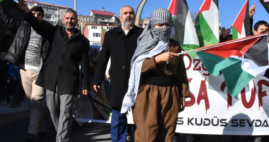 Binlerce Bitlisli Gazze direnişine destek için yürüdü