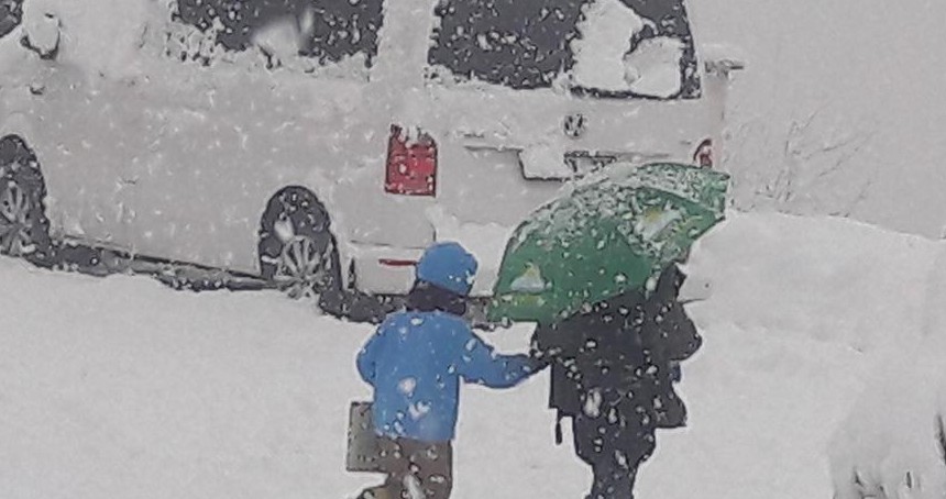 Bitlis'te eğitime kar engelli