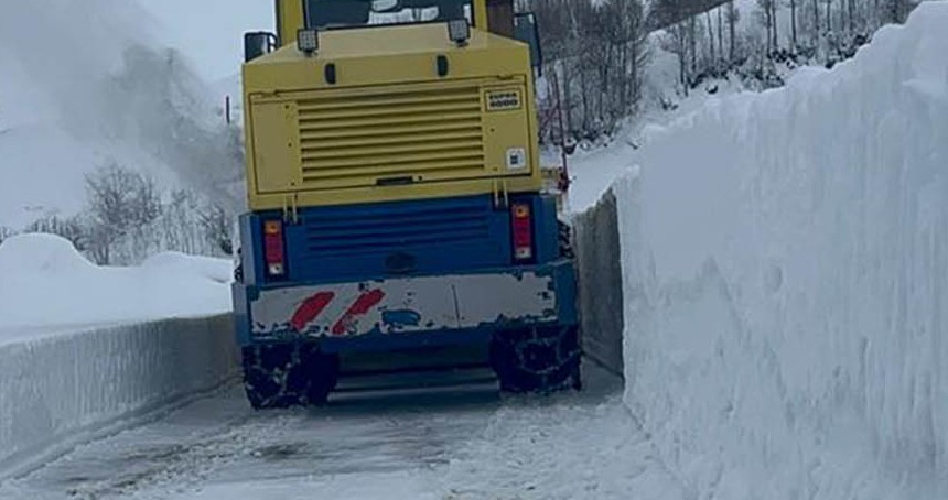 Bitlis, Van ve Hakkari'de 69 yerleşim birimi ulaşıma kapalı