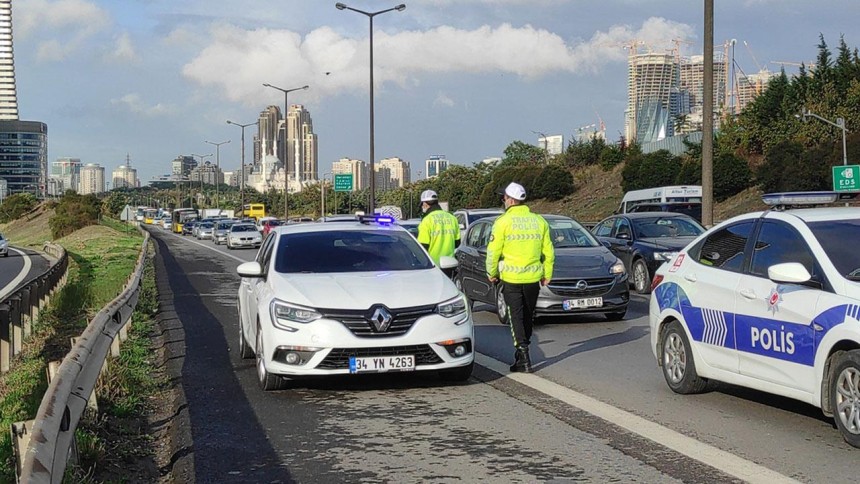 81 ilde "çakar lamba" denetimi