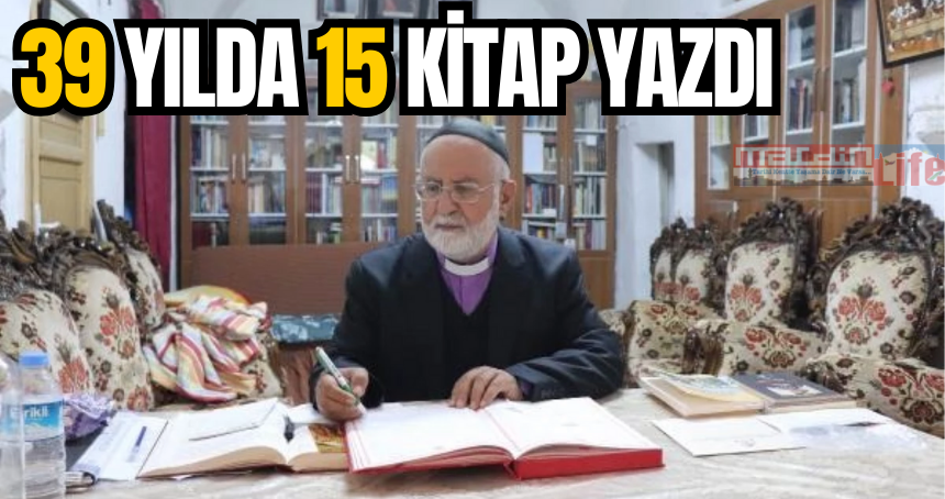 Başpapaz Gabriel Akyüz 39 yılda 15 kitap yazdı