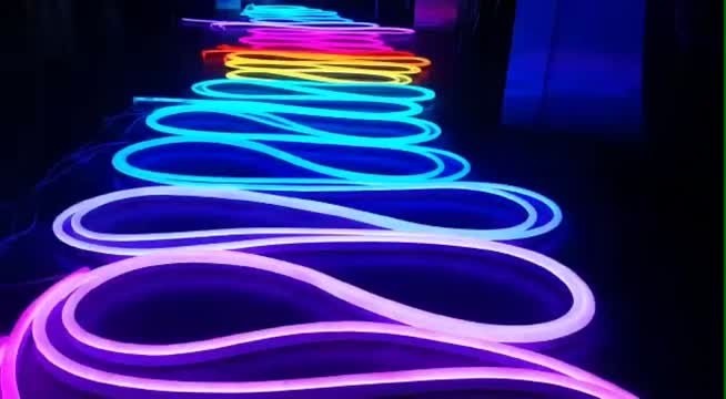 Neon LED: Modern Aydınlatmanın Işıltılı Dönüşümü Silverled ‘de Atıyor!