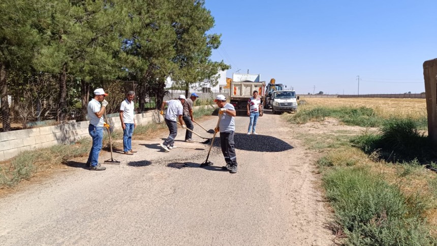 Kızıltepe'deki caddelerde bakım ve onarım çalışmaları sürüyor