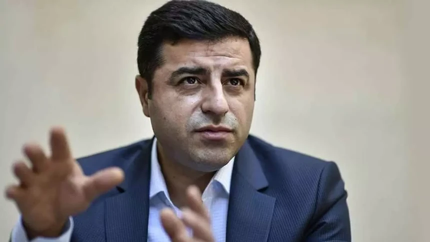 Selahattin Demirtaş neden ceza aldı? Selahattin Demirtaş Kimdir? Kaç yıldır hapiste? Evli mi? Kaç çocuğu var?