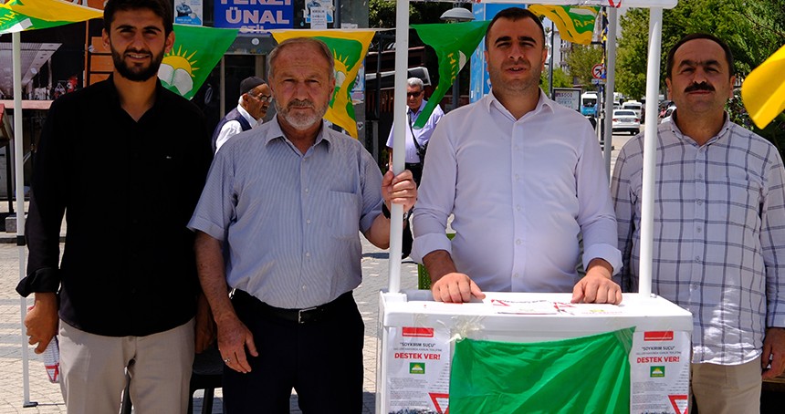 Van’da HÜDA PAR'ın kanun teklifini tanıtım stantları açıldı