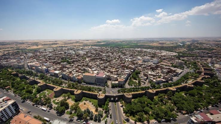 Diyarbakır'ın bazı ilçelerinin Kürtçe isimleri