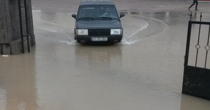 Zonguldak'ta eğitime bir gün ara verildi