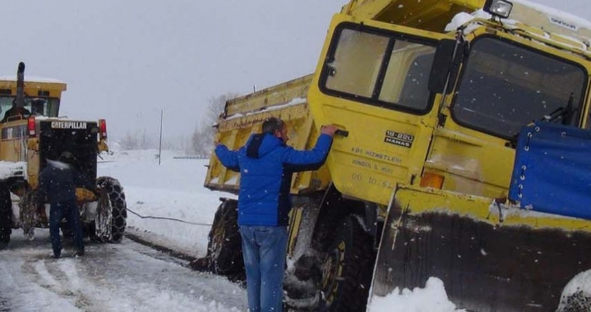 Artvin'de 38 köy yolu ulaşıma kapandı