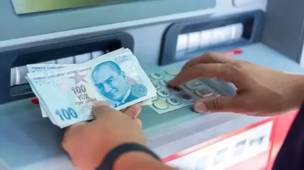 ATM'lerde yürürlüğe girebilecek yeni uygulama ile para çekme işlemleri aksayabilir