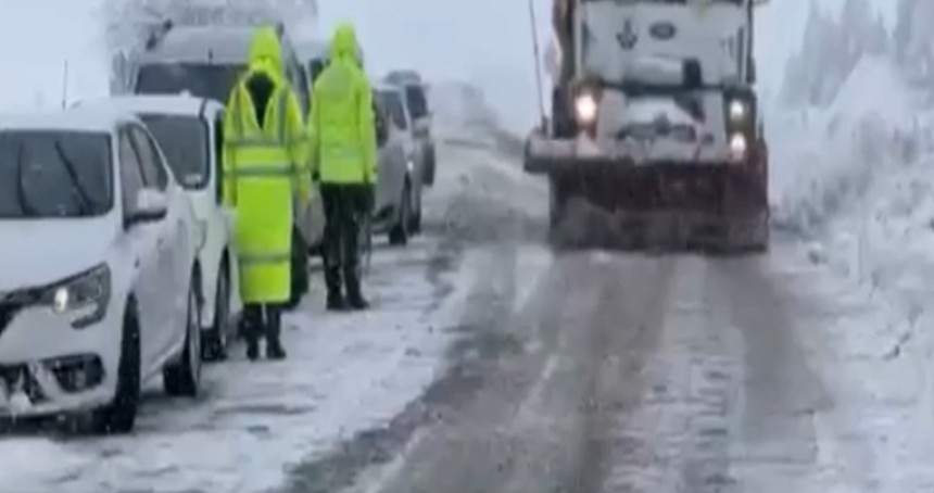 Ardahan'da bazı yollar ulaşıma kapandı