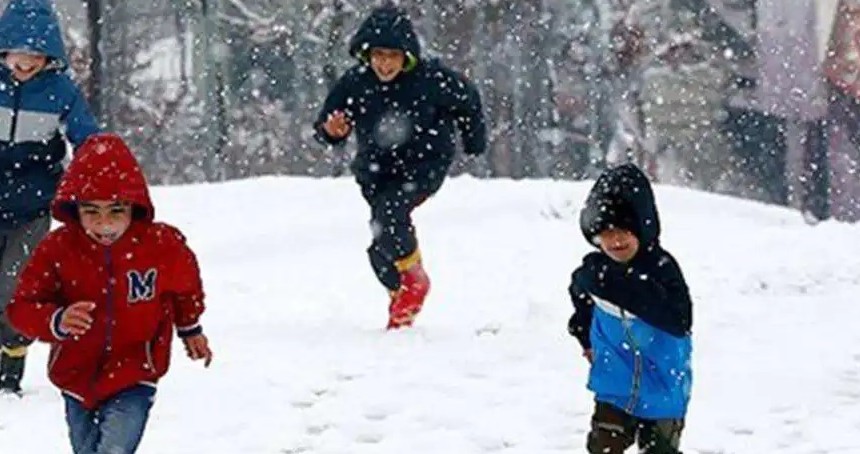 Artvin'de eğitime kar engeli