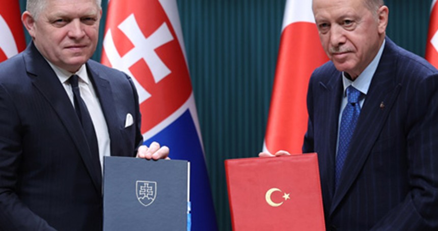 Türkiye ile Slovakya arasında 4 anlaşma 3 ortak bildiri