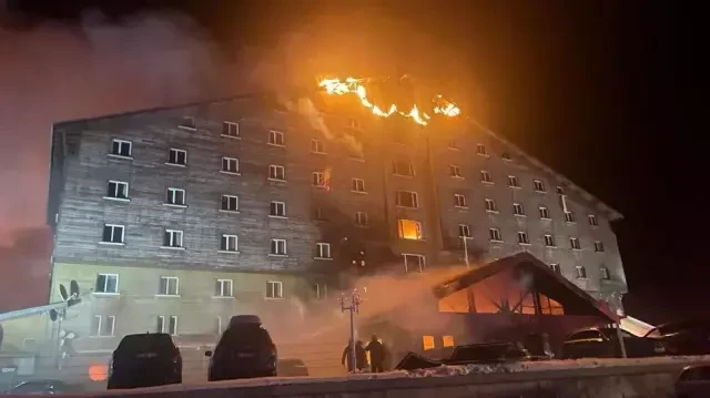 Feci otel yangınında hayatını kaybedenlerin sayısı yükseldi