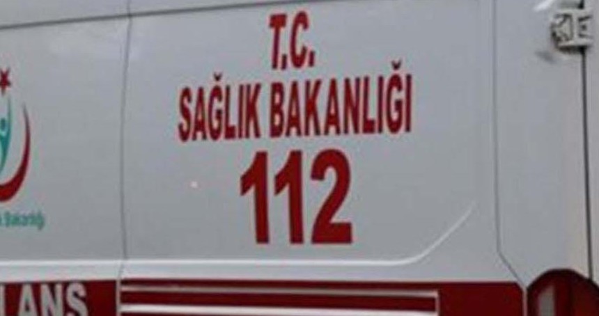 Konya'da hafif ticari araç şarampole devrildi: 5 yaralı