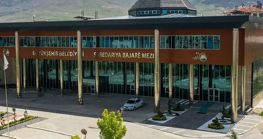 Van Büyükşehir Belediyesi'ne kayyum atandı