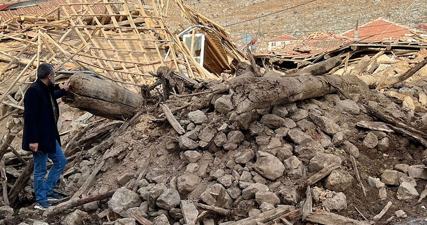 Depremzede yetiştiricilere faizsiz ahır kredisi desteği