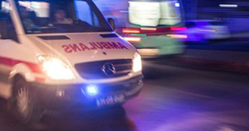 Ambulans ile otomobil çarpıştı: 7 yaralı