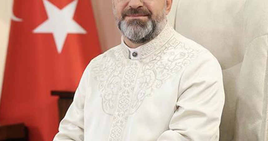 Diyanet İşleri Başkanı Ali Erbaş: Çocuklarımızı sosyal medya kirliliğine maruz bırakmayalım