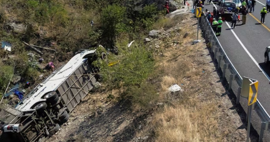 Meksika'da otobüs kazası: 18 ölü, 29 yaralı