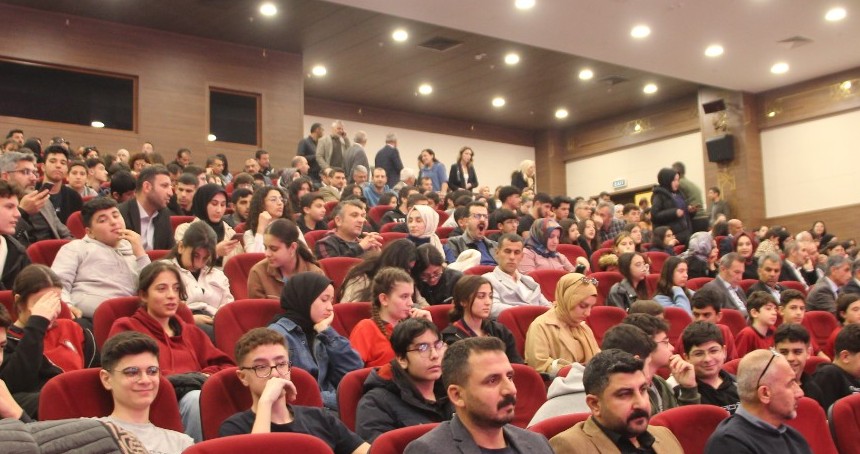 Mardin'de İstiklal Marşı programı düzenlendi